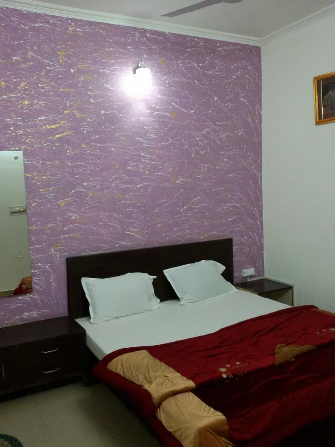 Hotel Aashiyana Agra  Kültér fotó
