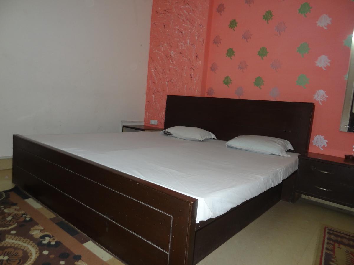 Hotel Aashiyana Agra  Kültér fotó